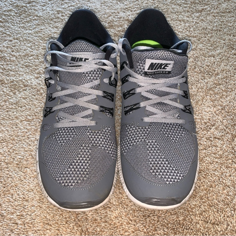 Nike Athletic Shoes Size US 10.5 Gray White Free 5.0 Running Sneakers